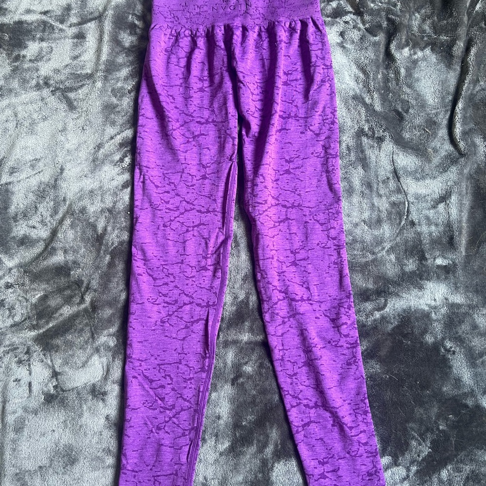 NVGTN Vibrant Purple Activewear - Picture 2 of 4